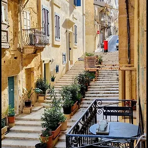 88, Boutique Escape , Valletta Malta